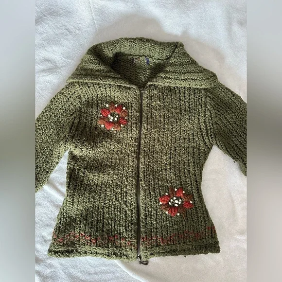 FREE with purchase - Olive Green Floral Double Zip Knit Cardigan S/M - Picture 3 of 6